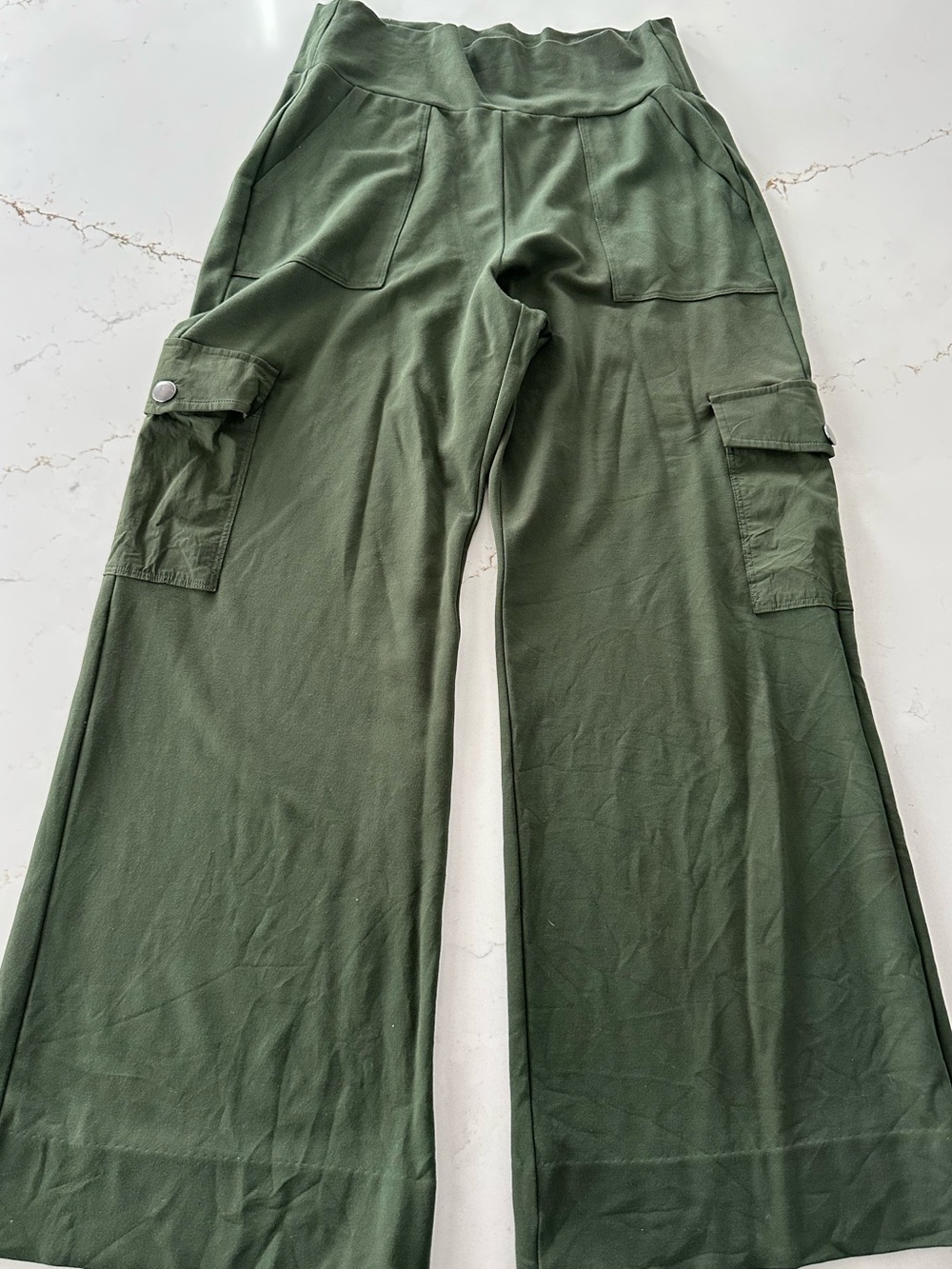 Cabi Chargo Olive Green Wide Leg Cargo Pants.